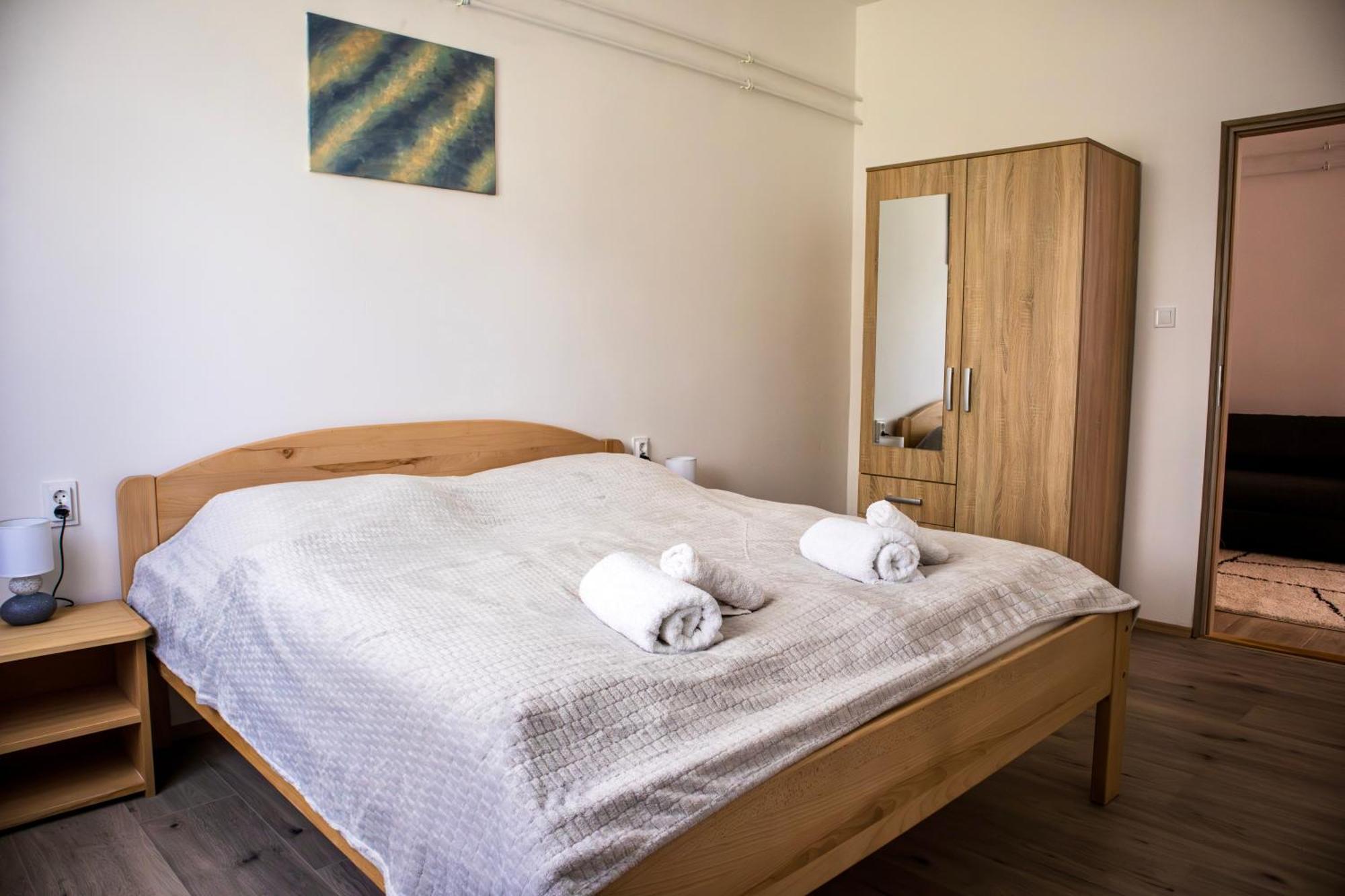 Izisz Apartman Matraterenye Exterior foto