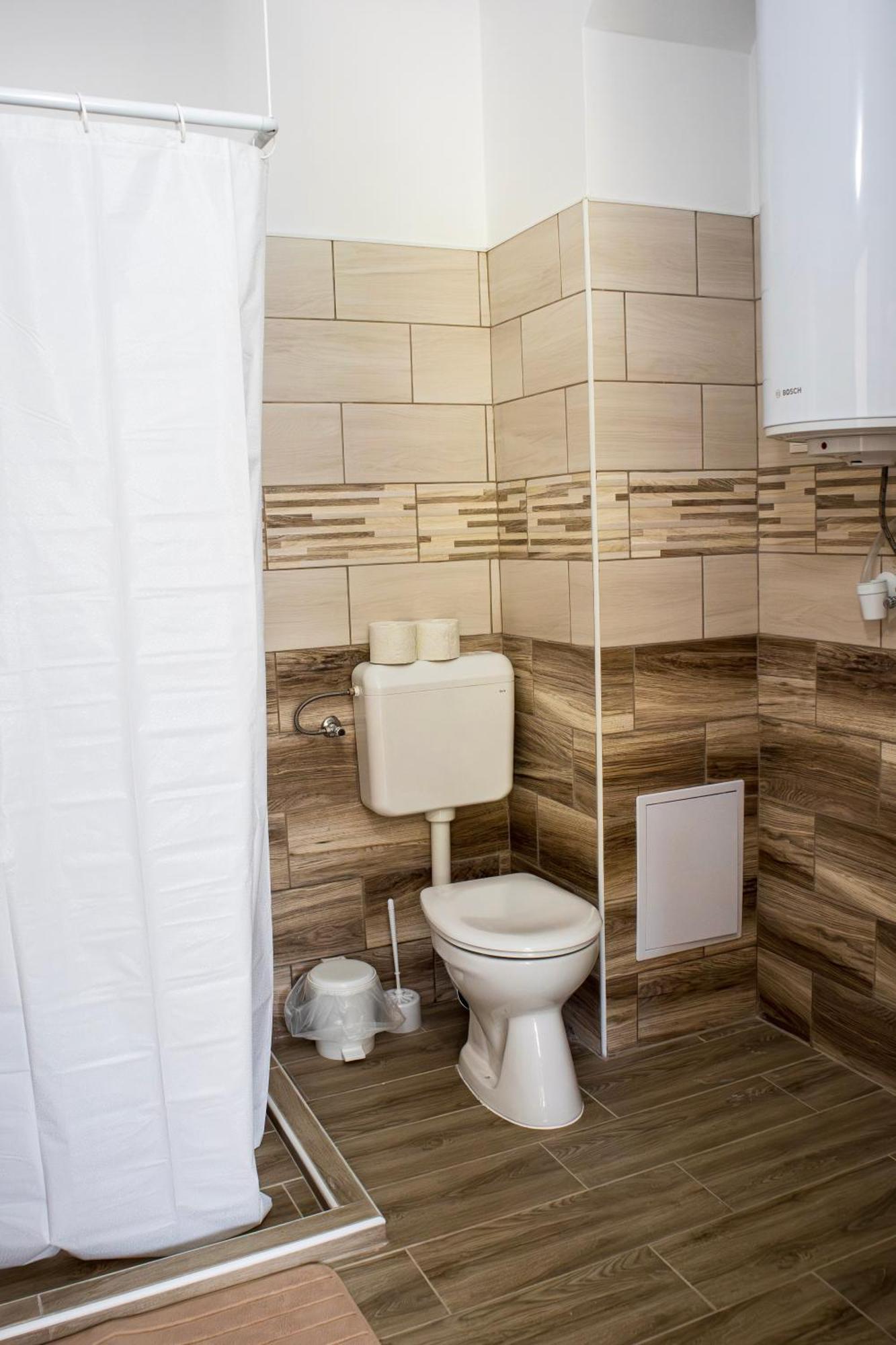 Izisz Apartman Matraterenye Exterior foto